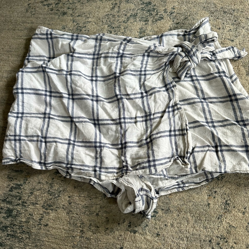 Abercrombie & Fitch‎ White Plaid Tie Waist Shorts Casual Summer Comfy
